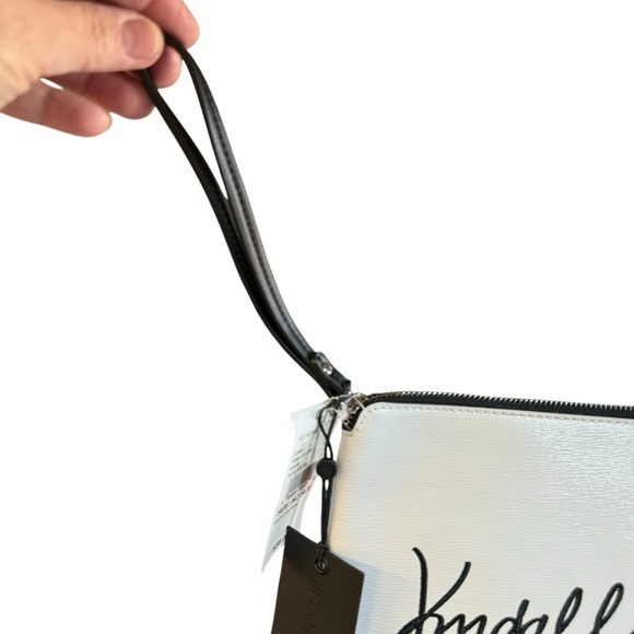 Kendall & Kylie NWT White‎ and Black clutch wristlet with dust bag - Picture 7 of 13